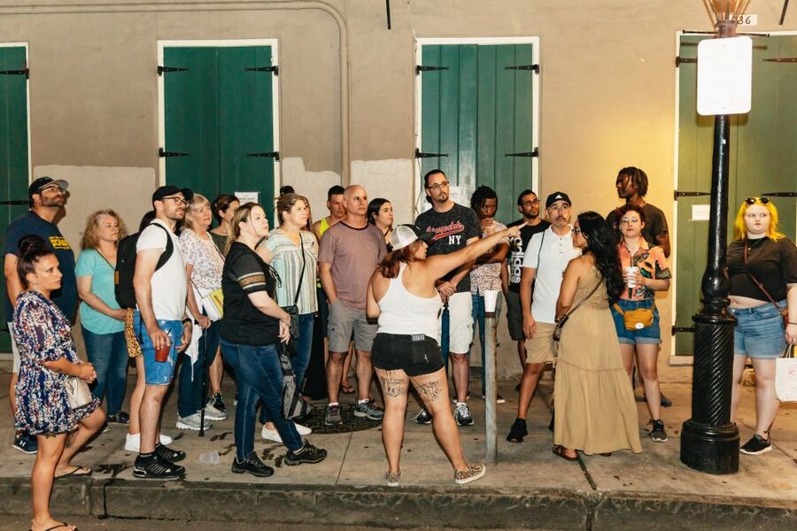 New Orleans: Haunted Pub Crawl - How much walking and drinking should you expect?