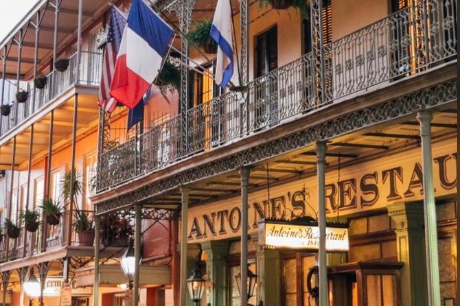 New Orleans Historical and Haunted Walking Tour - Drinks along the route, with a few limits