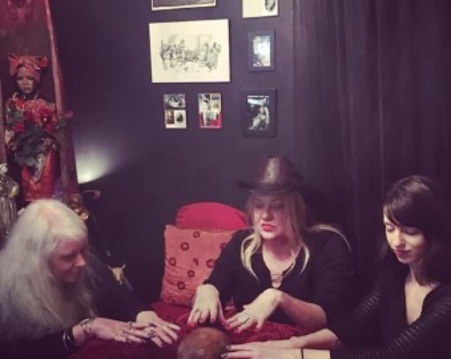 New Orleans: Seance & Paranormal Experience - Beginning at the Haunted Museum on North Rampart Street