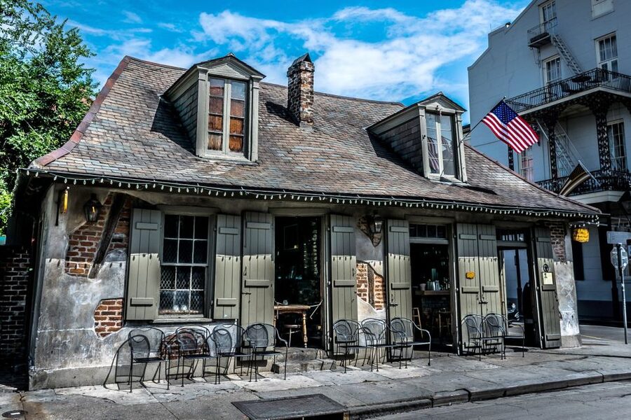 New Orleans: Wicked History Walking Tour with a Local Witch - How much value you get for $35