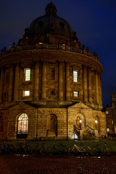 New: Oxford Costumed Ghost Tour In-Character