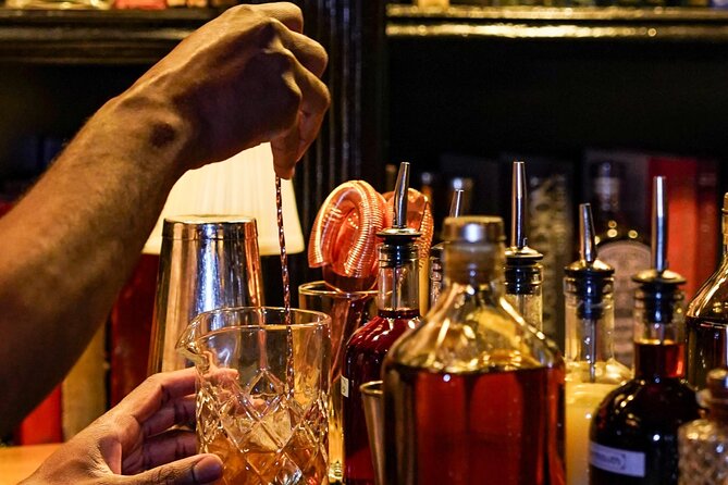 New York Greenwich Village Speakeasy and Ghost Tour (with pizza!) - Two Boots Pizza adds food to the evening