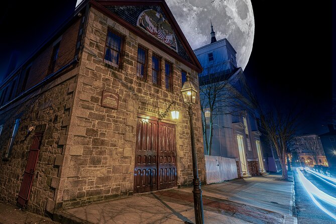 Newport Ghosts: Seaside Hauntings and Hags Tour - Trinity Episcopal Church and the cemetery stories
