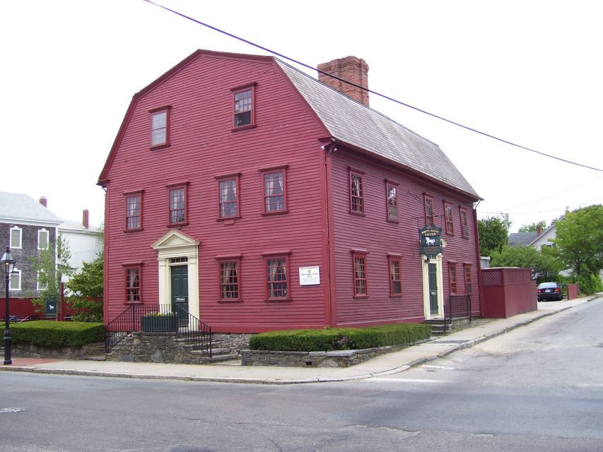 Newport: Historic District Ghosts Guided Walking Tour - Starting beneath the Newport Marriott