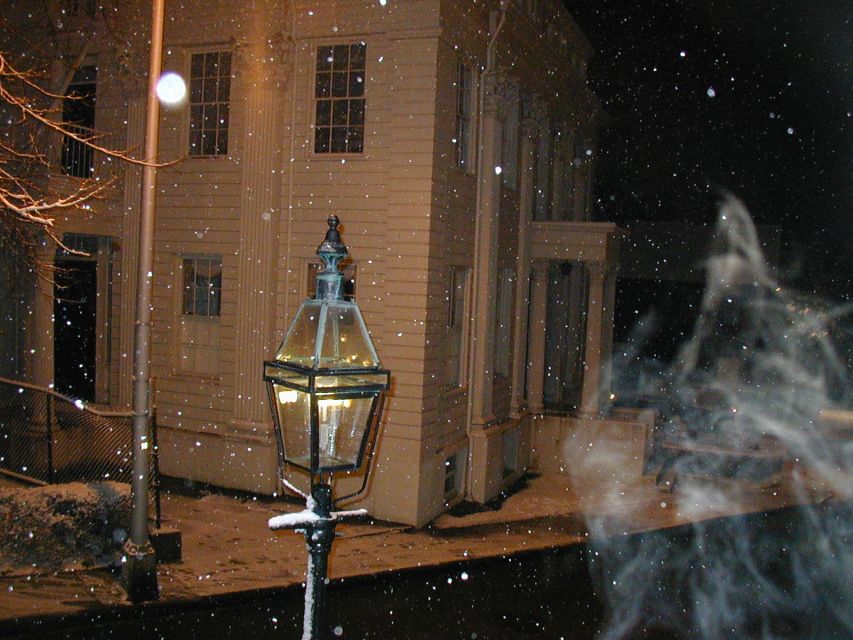 Newport: Historic District Ghosts Guided Walking Tour - Why the history matters as much as the ghosts