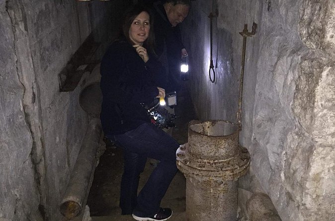 Night Ghost Tour of Pythian Castle in Springfield Missouri - Group size can make or break the evening