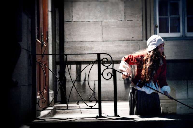 Old Montreal: Traditional Ghost Walk of the Haunted City - How the 90-minute route unfolds