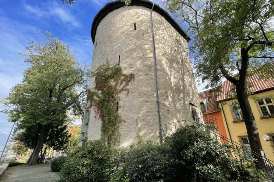 Osnabrück: Witch Mania & Superstition (Adventure Tour) - Anna Ameldung brings a personal voice
