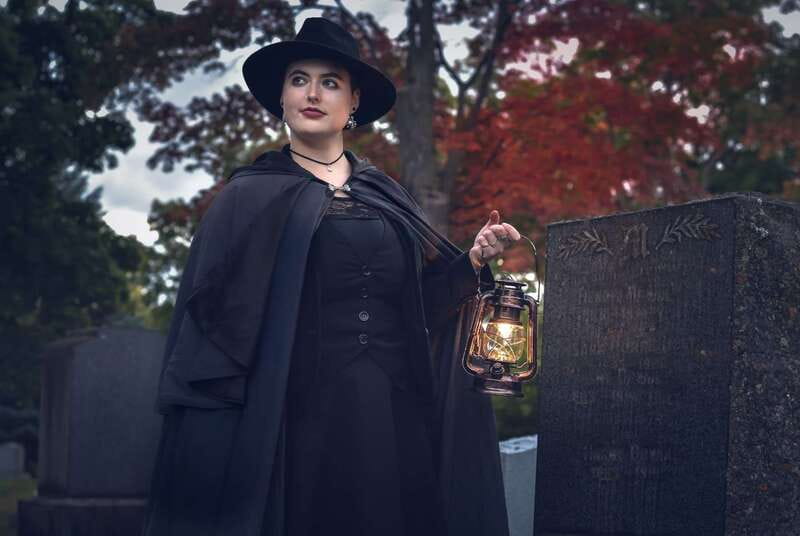 Ottawa: Haunted Night Walking Tour - What the guide contributes to the evening