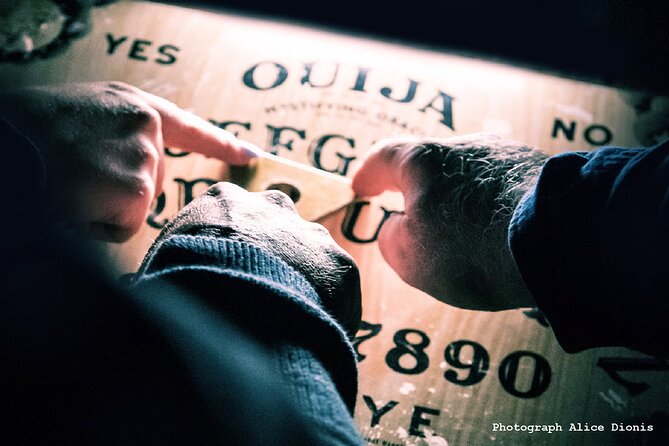 Paranormal ActivityTour in Old London - Ouija boards, K2 meters, and dowsing rods