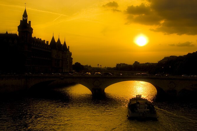 Paris by Night Walking Tour: Ghosts, Mysteries and Legends - Saint-Germain-l’Auxerrois and the St. Bartholomew’s Day Massacre