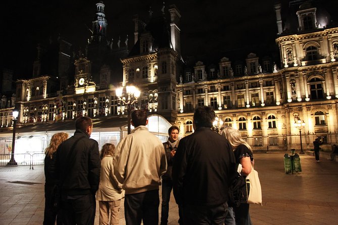 Paris by Night Walking Tour: Ghosts, Mysteries and Legends - Pont Neuf and Square du Vert-Galant: a pleasant start with a grim twist