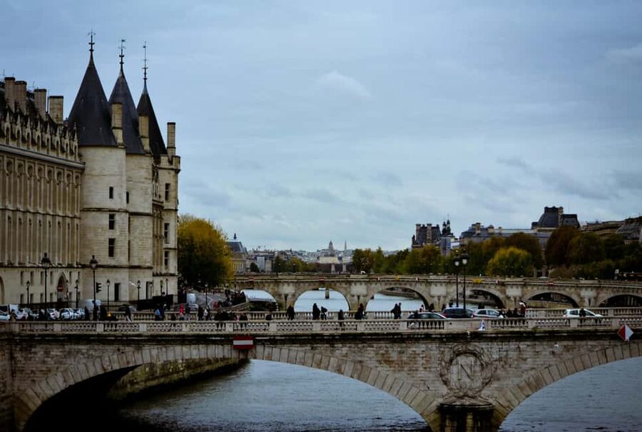 Paris: Ghosts and Dark Stories Guided Walking Tour - Timing, weather, and walking comfort