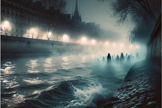 Paris Ghosts and Dark Stories Tour - Notre Dame after dark