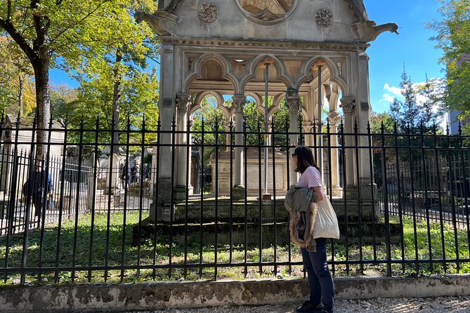 Paris: Haunted Père Lachaise Cemetery Guided Tour - Who will enjoy this walk most?
