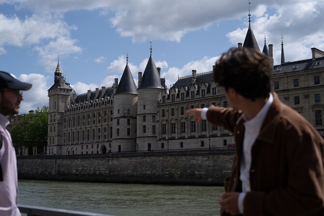 Paris Mysterious and Dark Stories Walking Tour - Small Group - The guide makes or breaks this experience