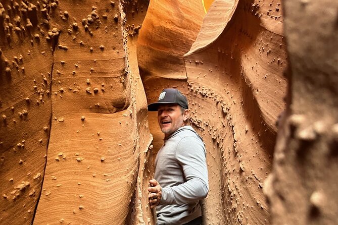 Peekaboo, Spooky and Dry Fork Slot Canyon Tour - What your guide adds to the day