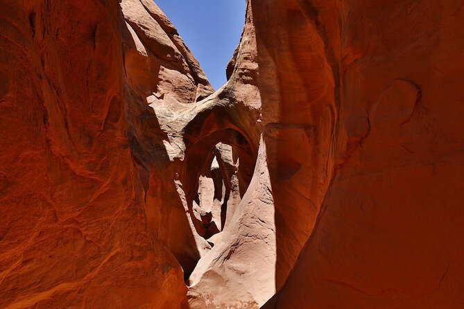 Peekaboo, Spooky and Dry Fork Slot Canyon Tour - Spooky Gulch earns its name