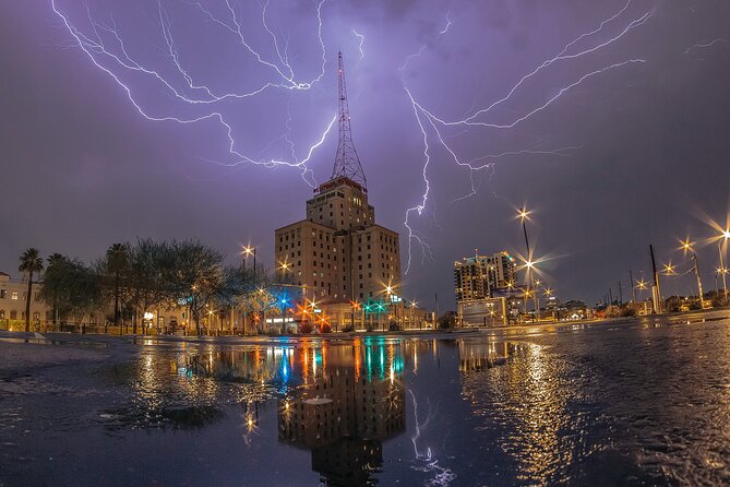 Phoenix History, Mystery and Ghosts Tour - How much walking and heat should you expect?