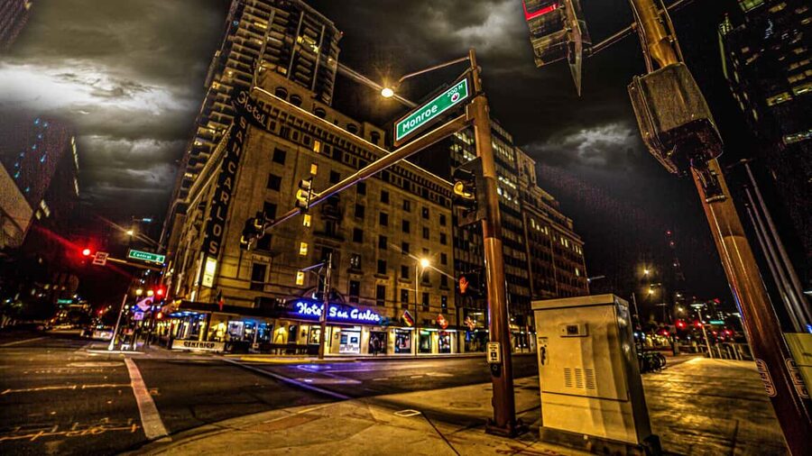 Phoenix: Ultimate Dead of Night Walking Ghost Tour - A midnight mood in historic Phoenix