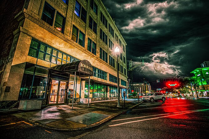 Poison, Punishment, & Posession: St Petersburg Ghost Tours - Mirror Lake starts the night with lost lives