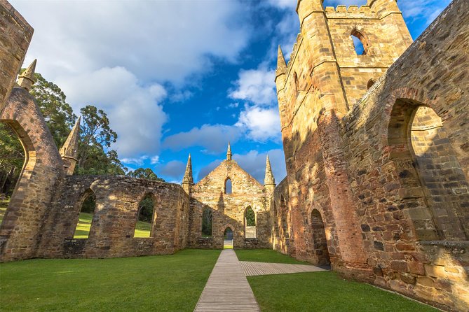 Port Arthur Ghost Tour - The guides are a major part of the value