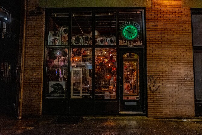 Portland Ghosts Boos and Booze Haunted Pub Crawl - Kells Irish Restaurant and Pub