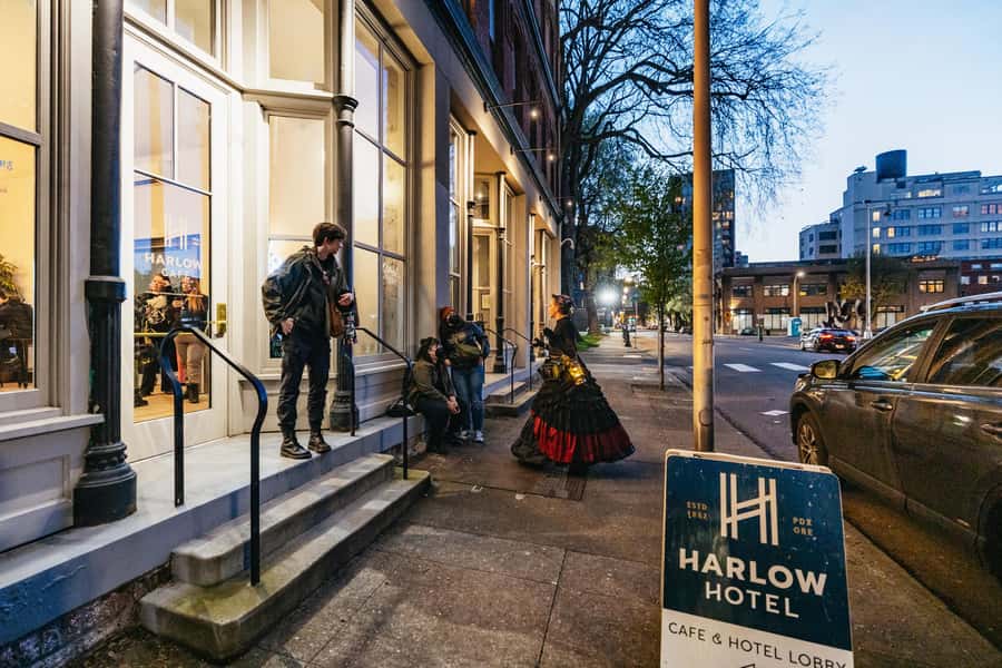 Portland: Ghosts, Poltergeists, and Psychopaths Walking Tour - Hotels, waterfront streets, and reported paranormal activity