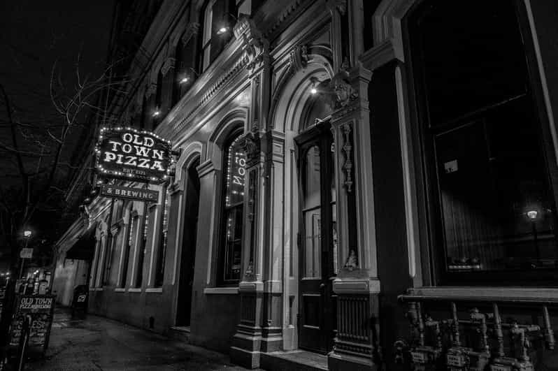 Portland: Ultimate Dead of Night Walking Ghost Tour - The guide makes a big difference