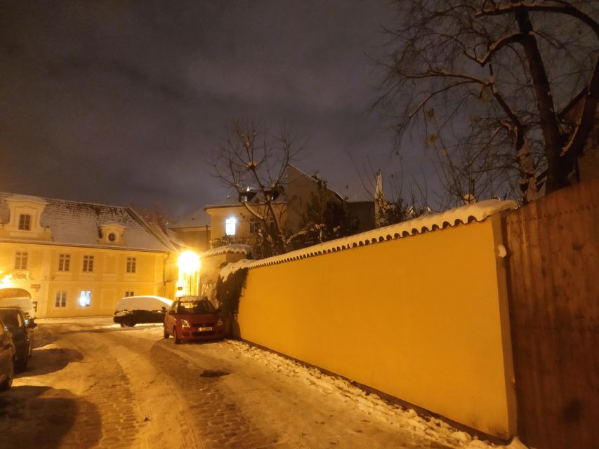 Prague: Ghost Walking Tour - What the 90-minute route feels like