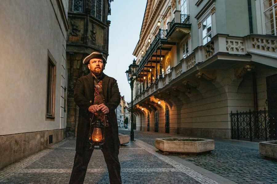 Prague: Ghosts and Legends Nighttime Guided Walking Tour - Who should book this walk