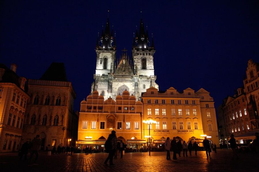 Prague: Ghosts and Legends of the Old Town Evening Tour - Why Prague works so well after dark