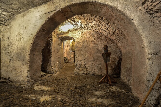 Prague Ghosts, Legends, Medieval Underground and Dungeon Tour - Josefov and the Golem