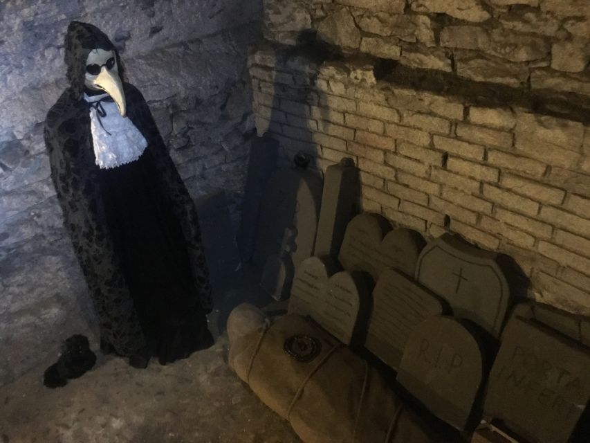 Prague: Ghosts, Legends, Medieval Underground & Dungeon Tour - The secret alchemy laboratory and the Golem