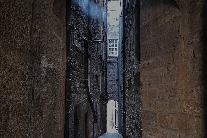 Private Dark History Tour: Eerie Edinburgh - Mercat Cross and the public punishments of Old Town