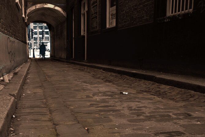 RIPPERTRAIL: Hunt for Jack the Ripper (Self-Guided History Walk) - Whitechapel, 1888, and the case you are asked to solve