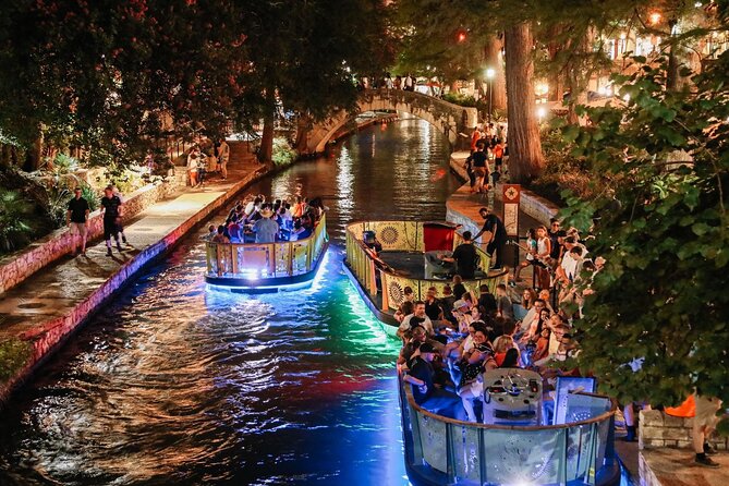 River City: Spirits & Spirits Haunted Pub Crawl - Why this haunted crawl works in San Antonio