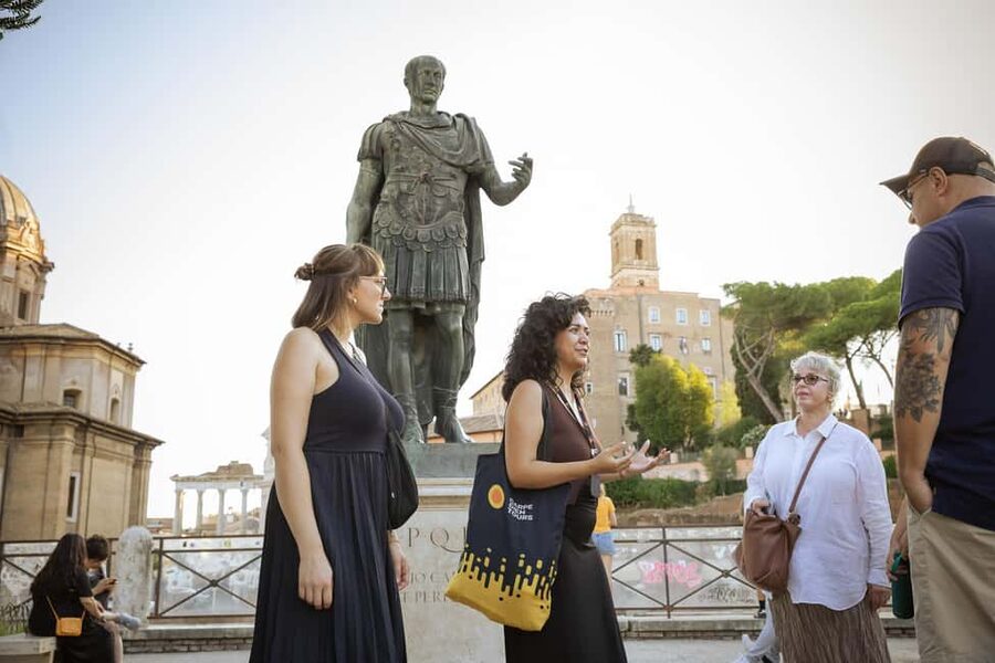 Rome: Colosseum and Ancient Dark History Walking Tour - Piazza Venezia and the changing face of Rome