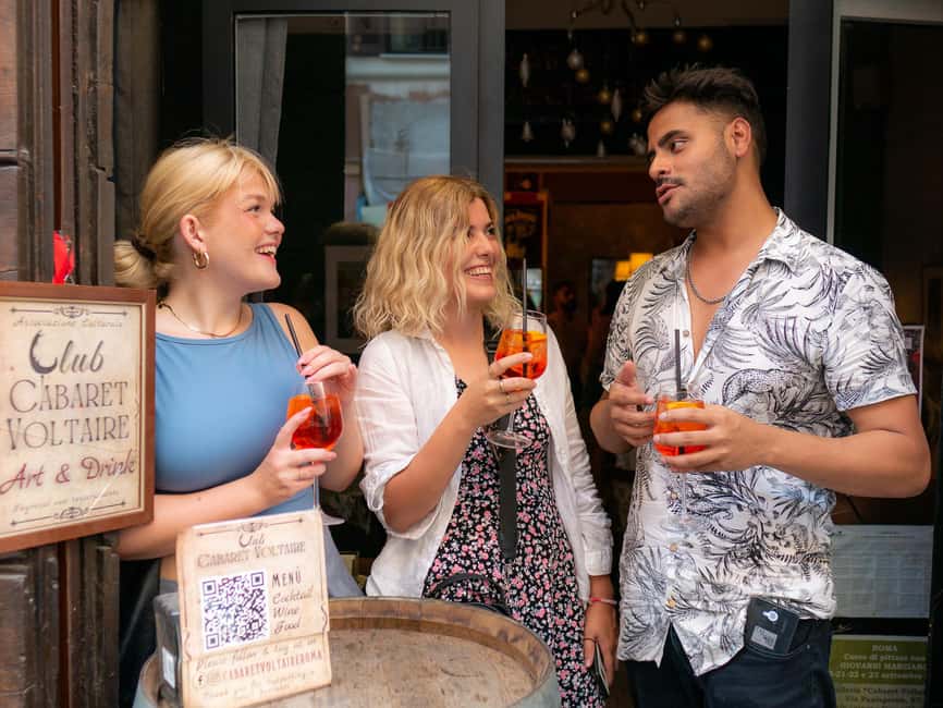 Rome: Guided Bar Crawl with Drinks & Dark History - Meeting the guide at Piazza della Madonna dei Monti