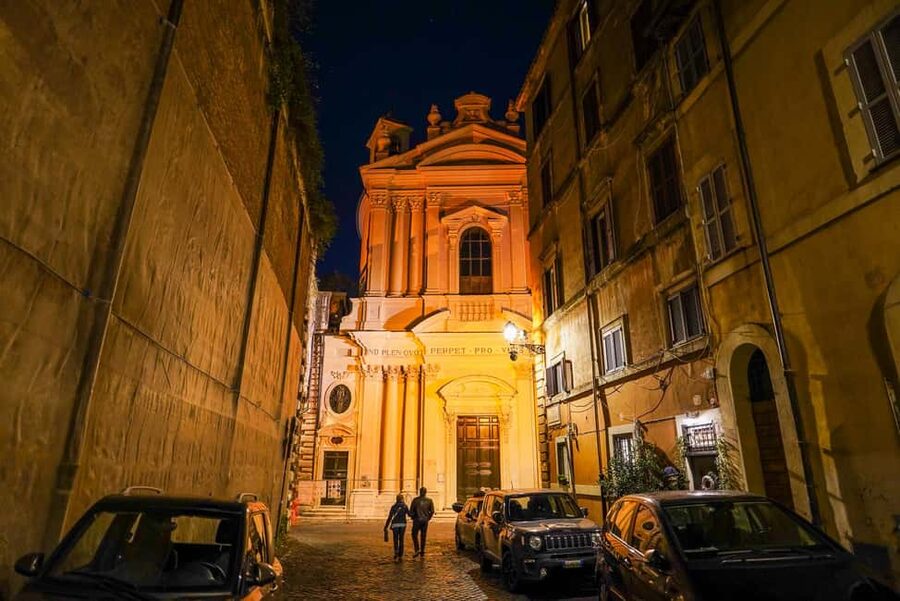 Rome's Dark Side: Ghosts, Scandals and Crypts - small group - Via Giulia and Rome’s less obvious stories