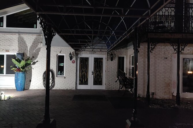 Safety Harbor Ghost Tour - Best for couples, skeptics, and curious families