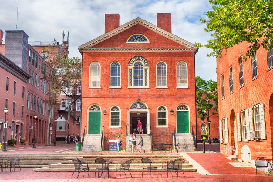 Salem: Ghosts of Salem Walking Tour - Starting at Town Hall in Salem’s historic center