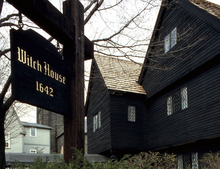 Salem: Ghosts of the Witch City Ultimate Extended Tour - How the guides shape the evening
