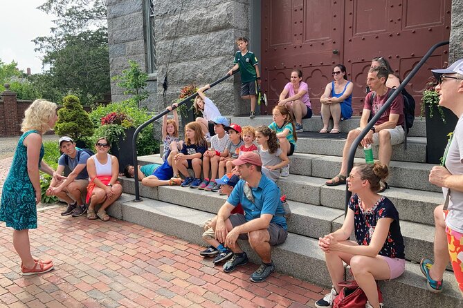 Salem Kids Slightly Spooky Tour - Chestnut Street and Nathaniel Hawthorne