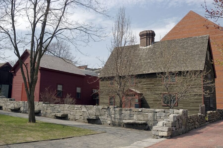 Salem: Requiem for Salem Walking Ghost Tour - Who should book this Salem ghost tour?