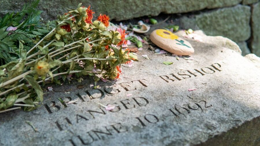 Salem: Self-Guided Scary Ghosts & Witch Trials Audio Tour - Haunted places, shadow people, and Salem’s darker folklore