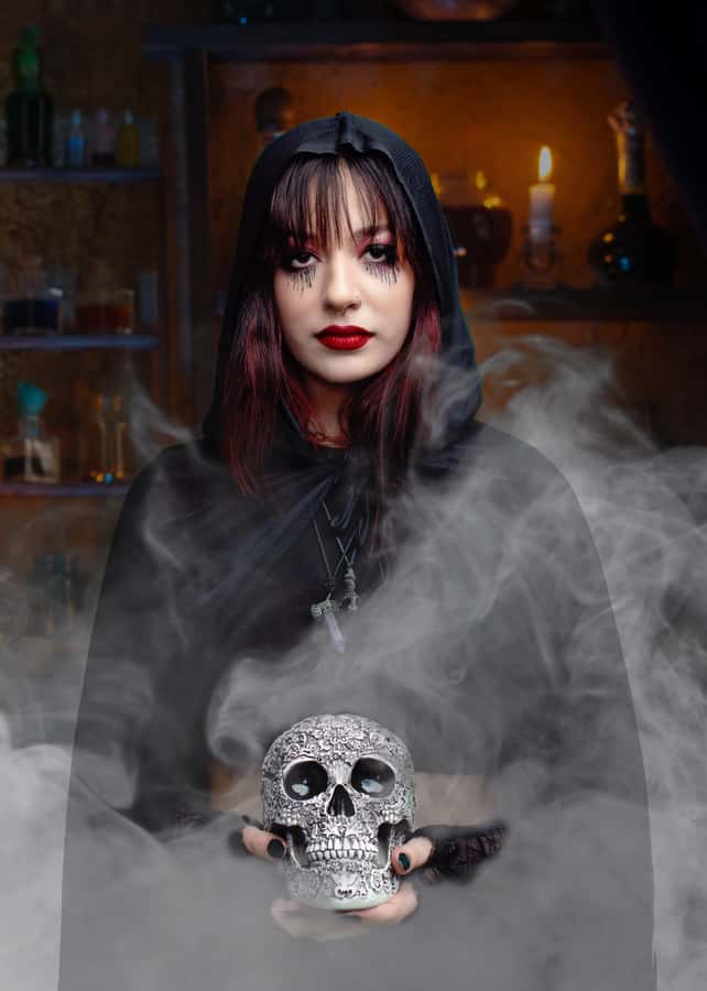 Salem: Ultimate Dead of Night Walking Ghost Tour - Why Salem works so well after 9 PM