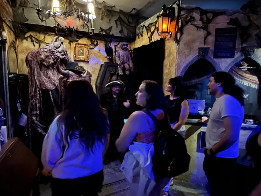 Salem: Vampires and Ghosts Walking Tour with Haunted Objects - The waterfront and the last stretch