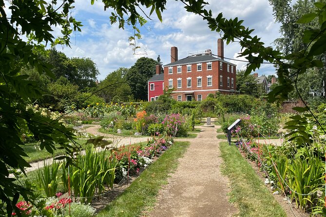Salem Witch Tour from Boston by Train with Museum Tickets - Choosing between the two included museums