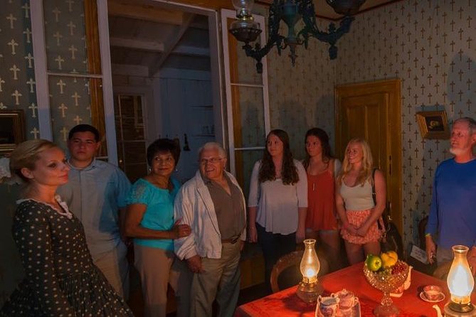 San Diego Ghosts and Gravestones: A Haunted Trolley Tour - The guide is the real value